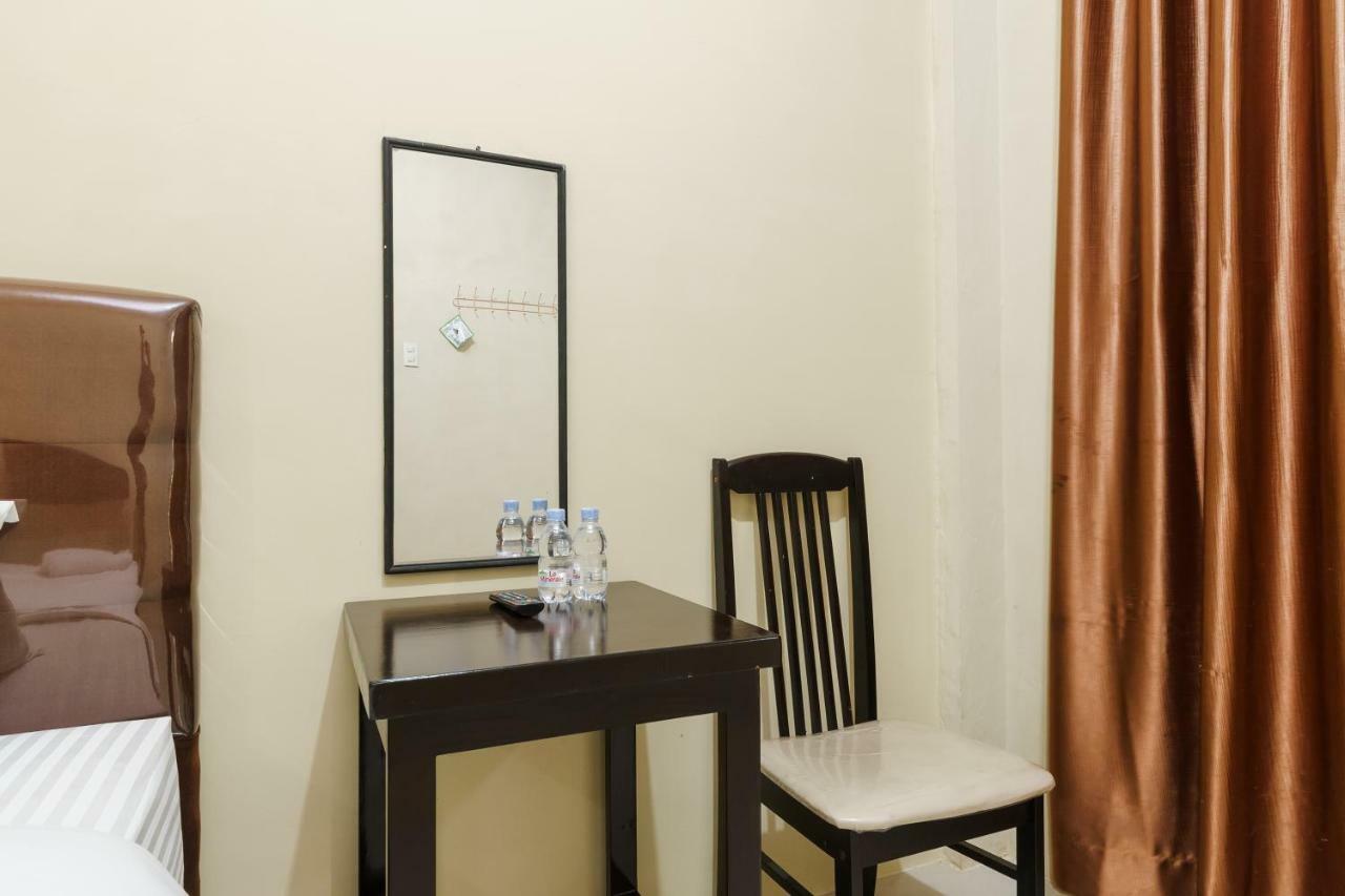 Reddoorz Syariah Near Rs Pirngadi Medan Hotel Exterior photo